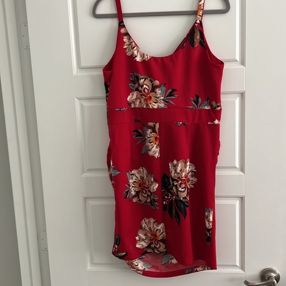 Curlbiuty Red Floral Bodycon Ruched Surplice Neck Knee Length Stretch Dress - Picture 3 of 7